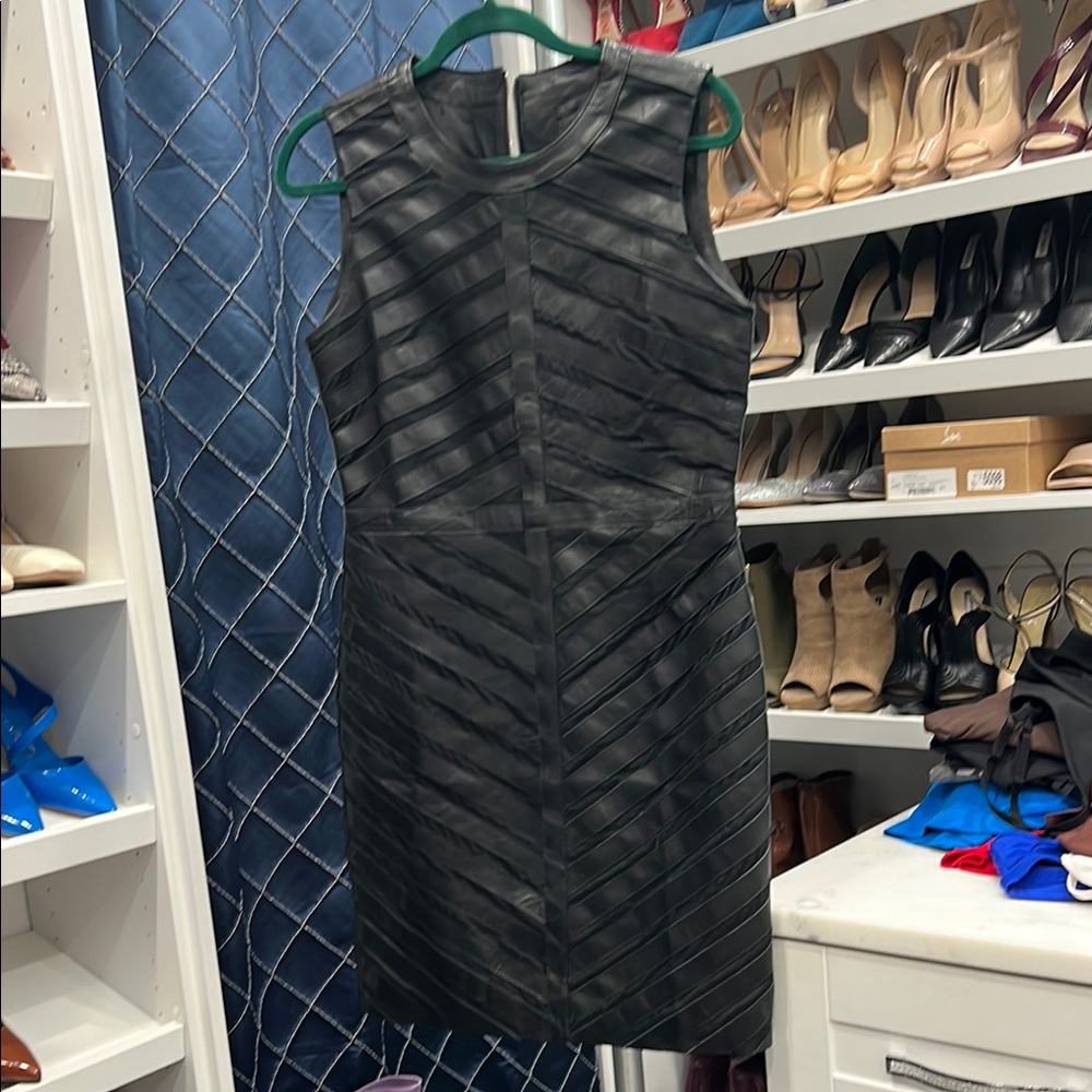 Elegant Black Sleeveless Leather Dress